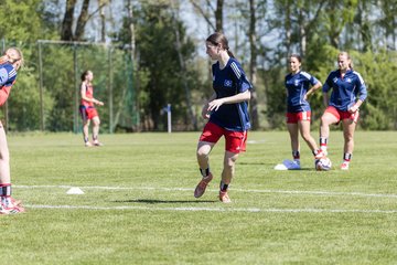 Bild 142 - wBJ Hamburger SV - Hertha BSC : Ergebnis: 5:2